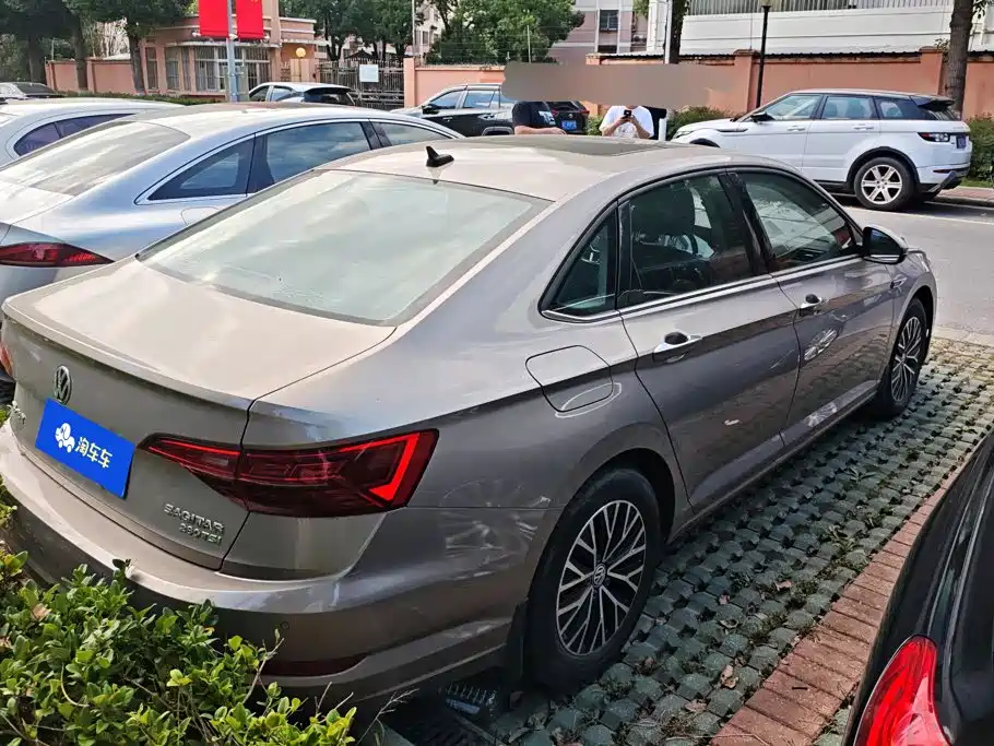 Volkswagen Sagitar — миниатюра 3
