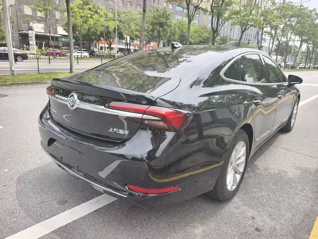 Buick LaCrosse — миниатюра 6