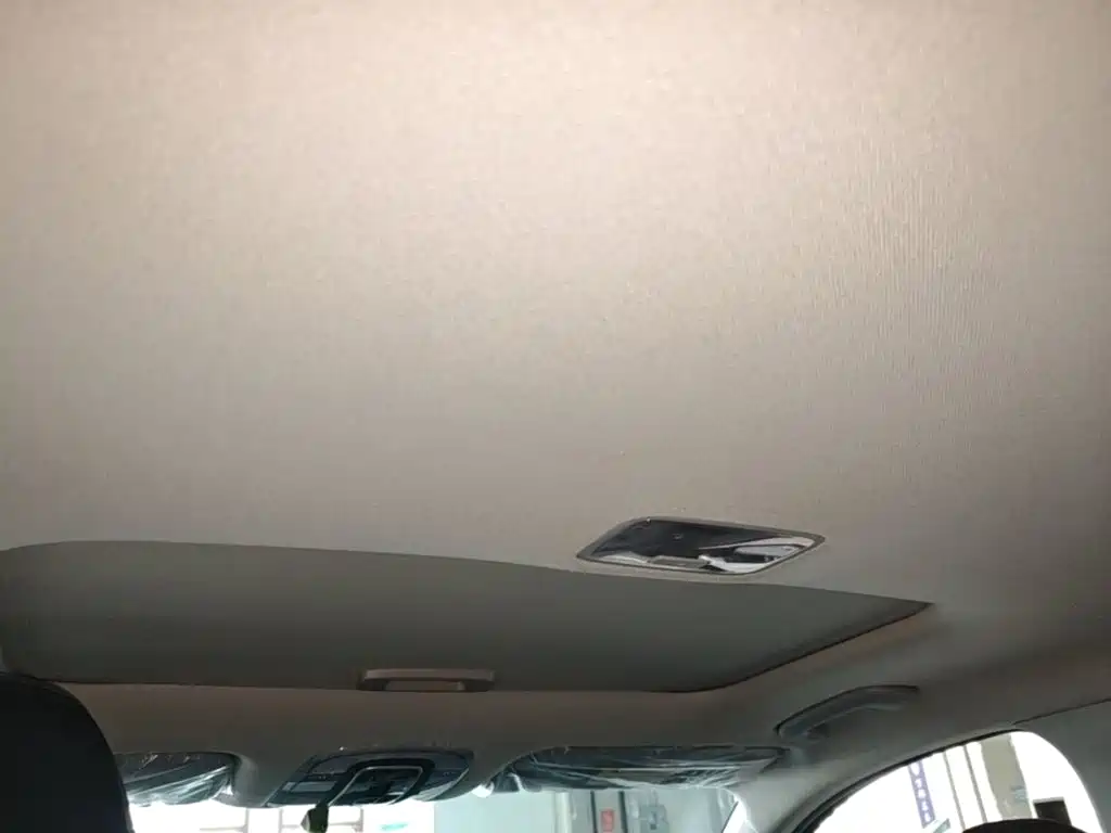 Hyundai Elantra — миниатюра 18