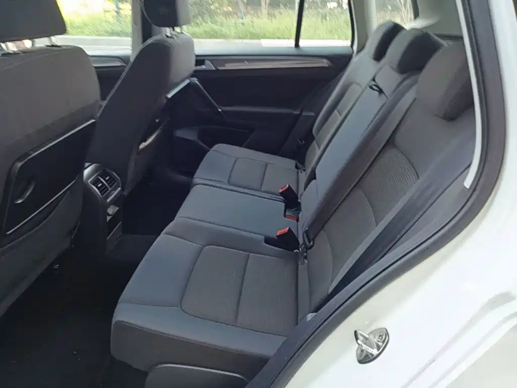 Volkswagen Golf Sportsvan — миниатюра 17