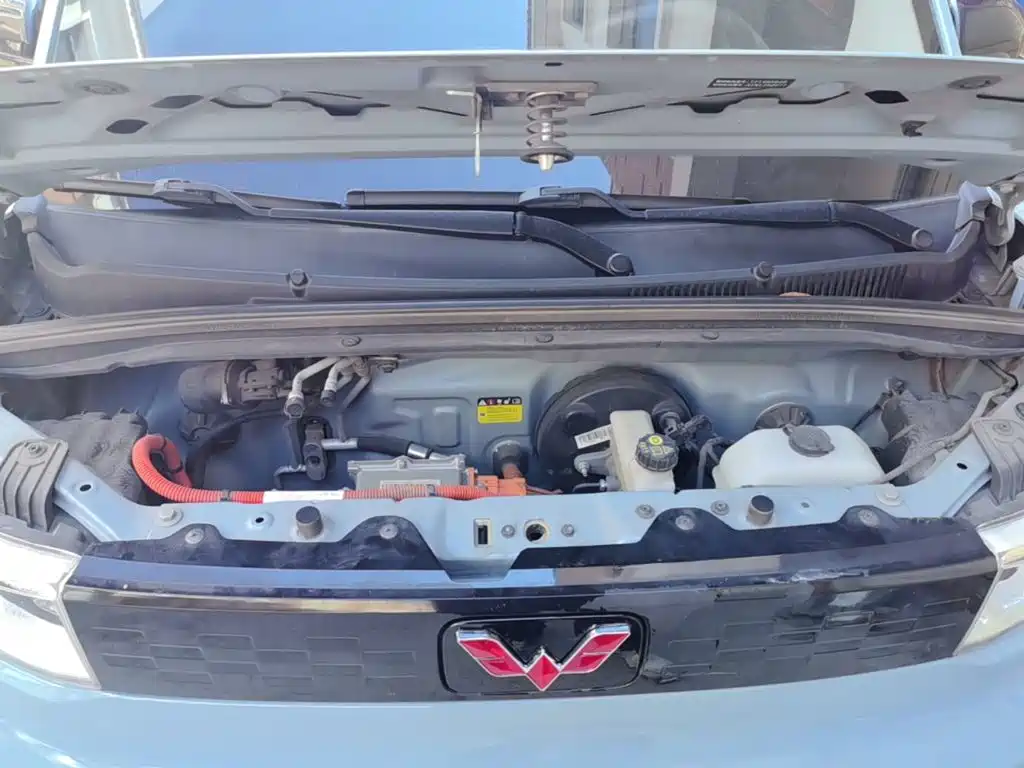 Wuling MINIEV — миниатюра 20