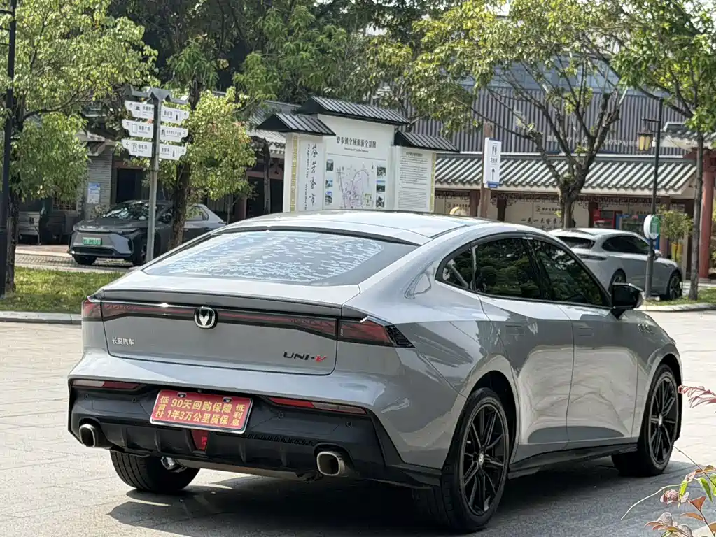 Changan UNI-V — миниатюра 7