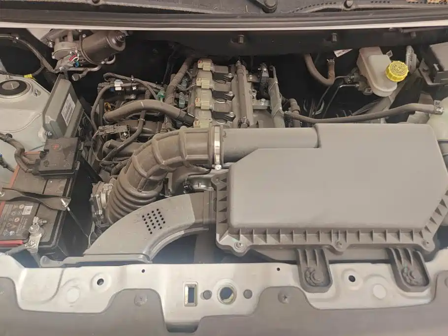 Wuling Hongguang V — миниатюра 10