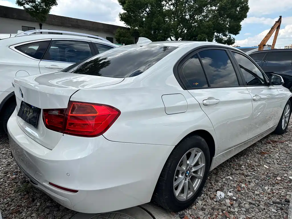 BMW 3 Series — миниатюра 16