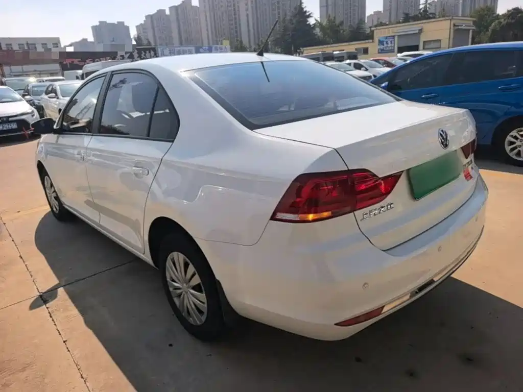 Volkswagen Santana — миниатюра 5