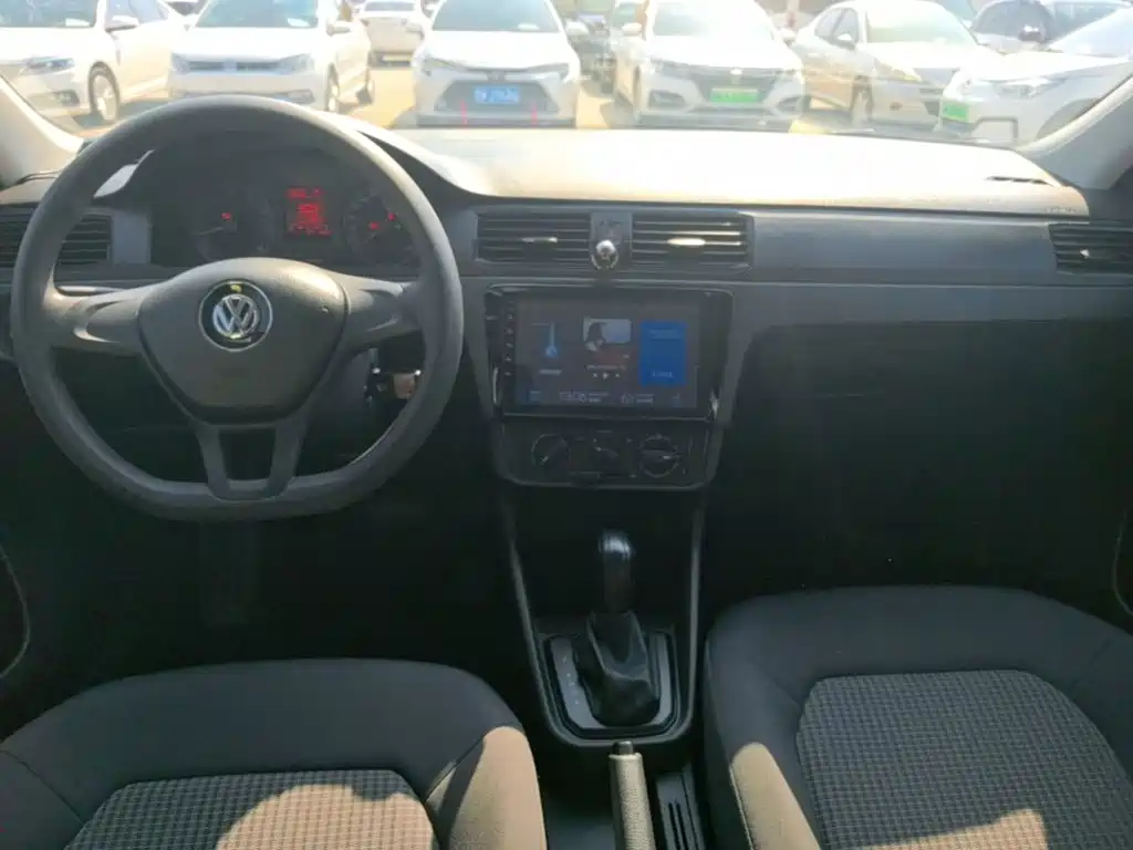 Volkswagen Santana — миниатюра 10