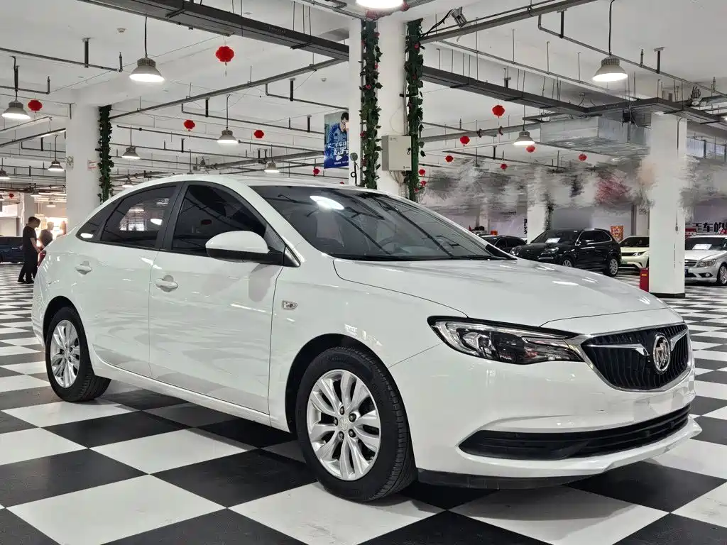 Buick Excelle — миниатюра 8