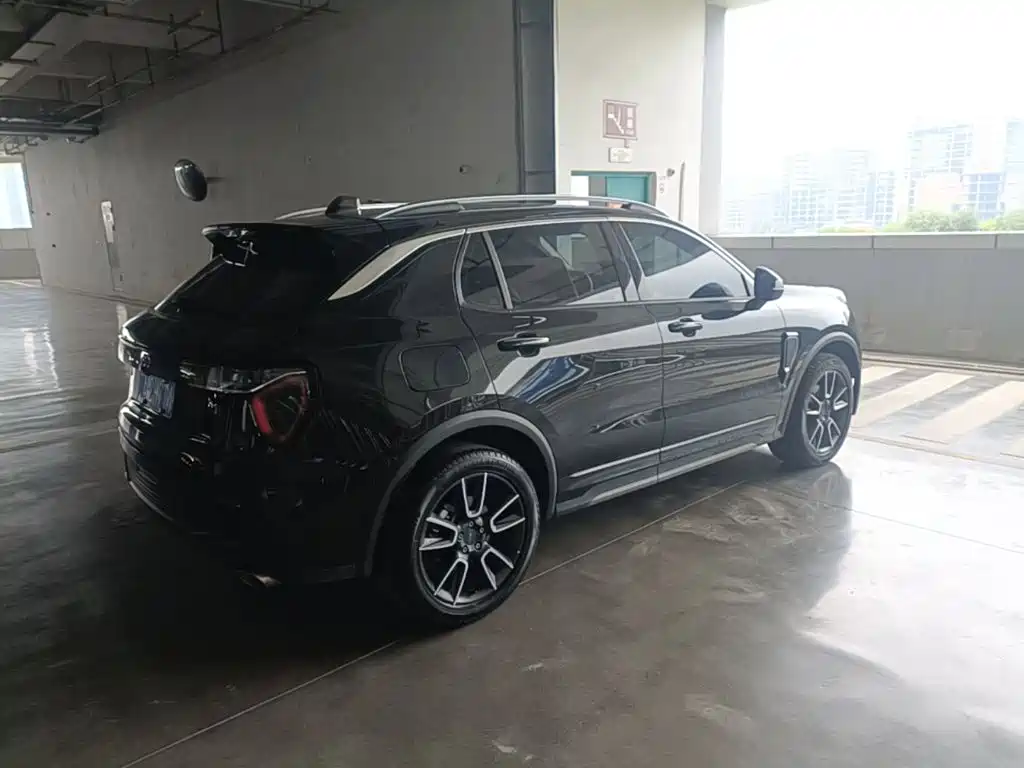 Lynk & Co 01 — миниатюра 7