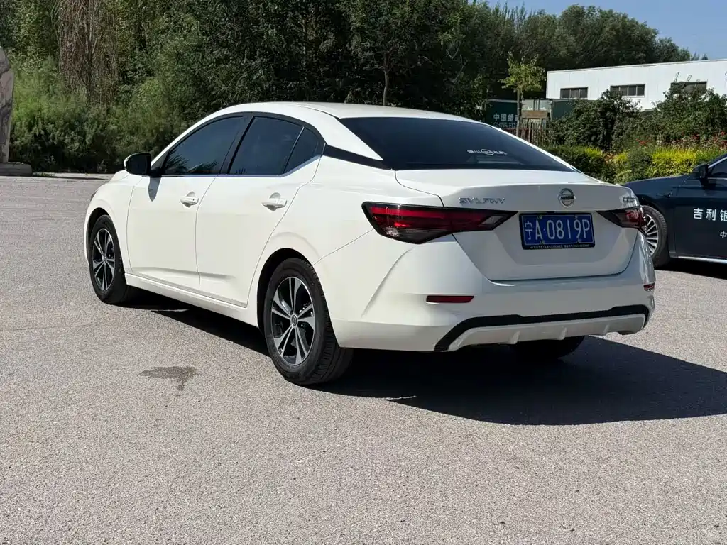 Nissan Sylphy — миниатюра 7