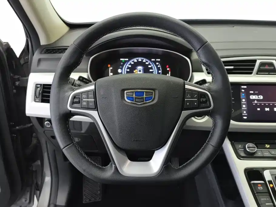 Geely Boyue — миниатюра 15