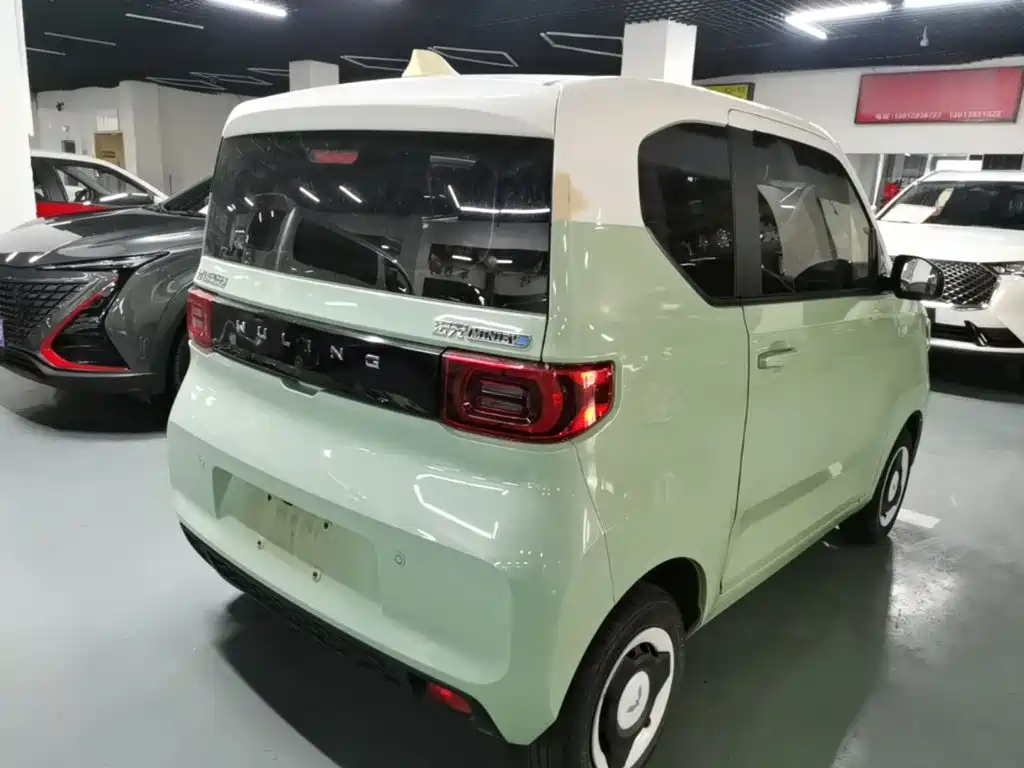 Wuling MINIEV — миниатюра 7