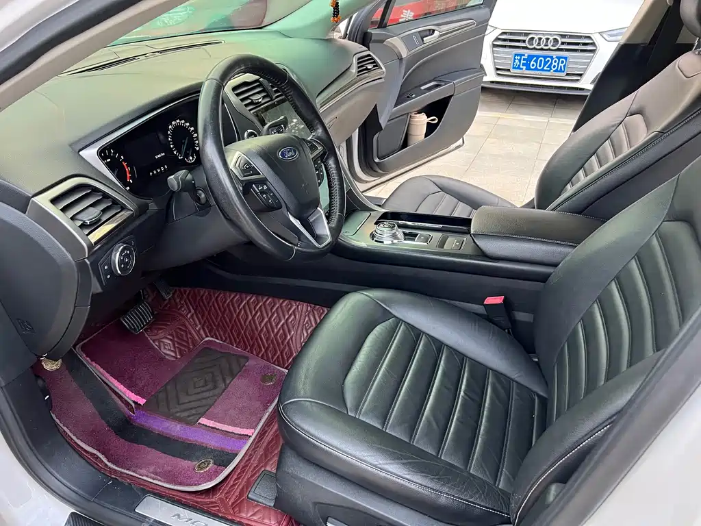 Ford Mondeo — миниатюра 8
