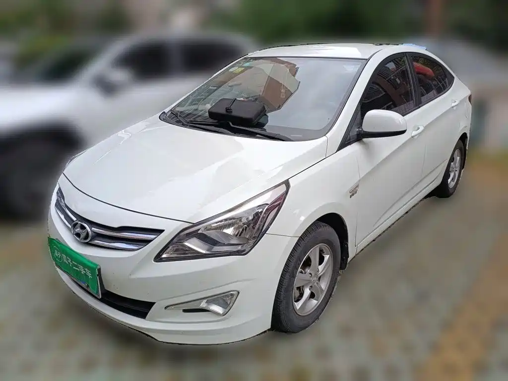 Hyundai Verna — миниатюра 2