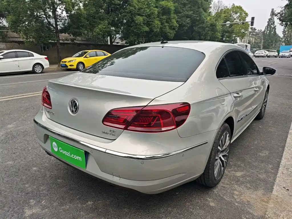 Volkswagen CC — миниатюра 7
