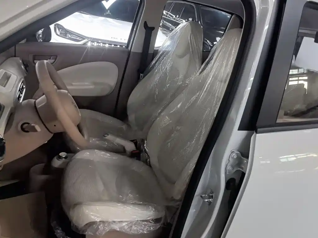 Wuling MINIEV — миниатюра 15