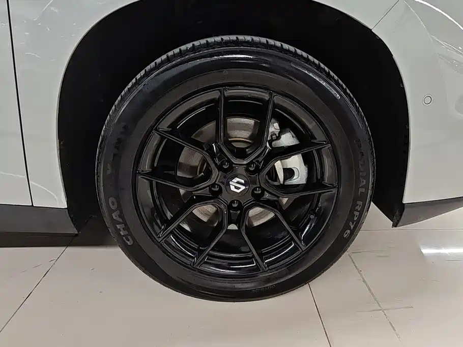 Leapmotor Leapmotor C10 — миниатюра 6
