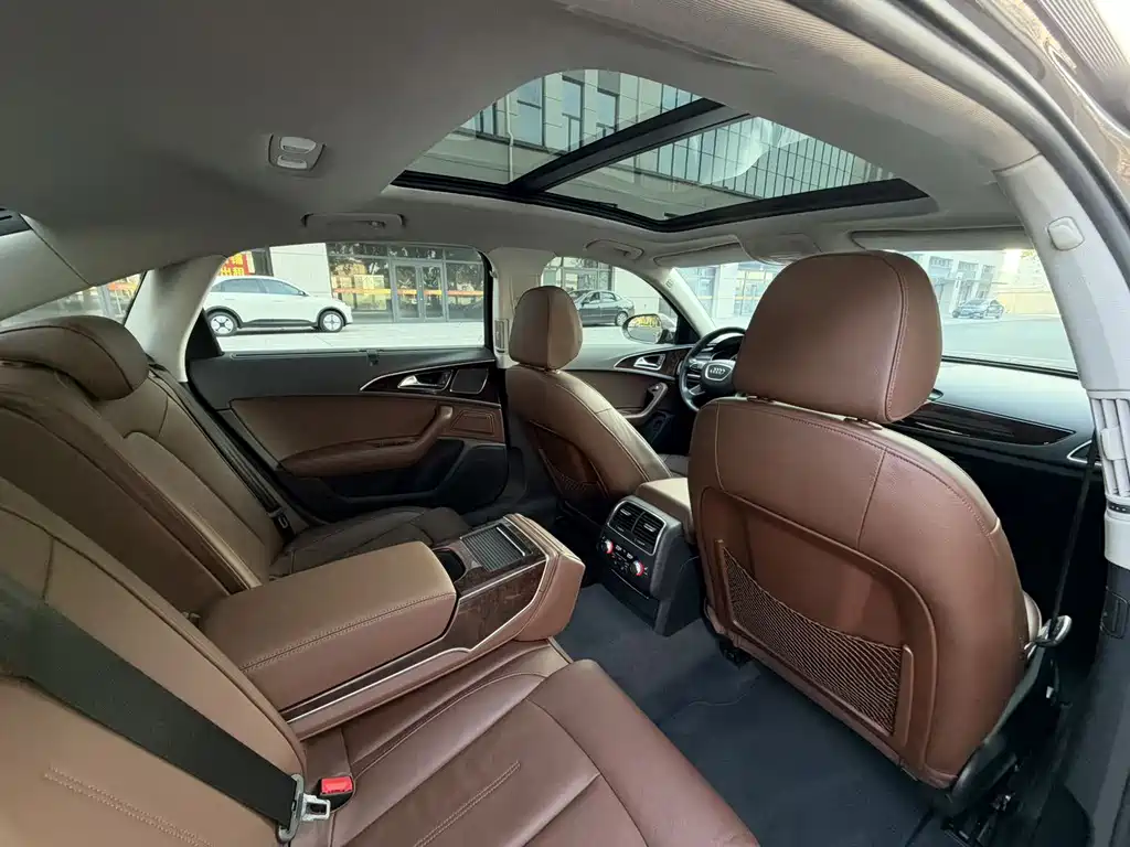 Audi A6L — миниатюра 11