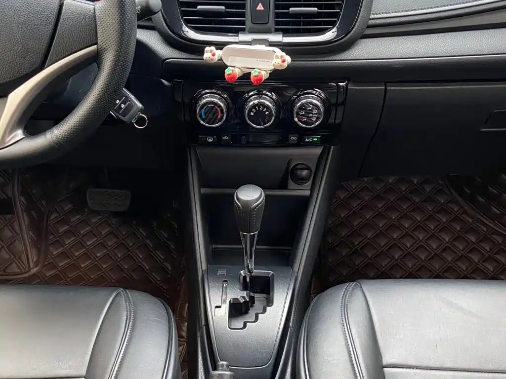 Toyota Vios FS — миниатюра 11