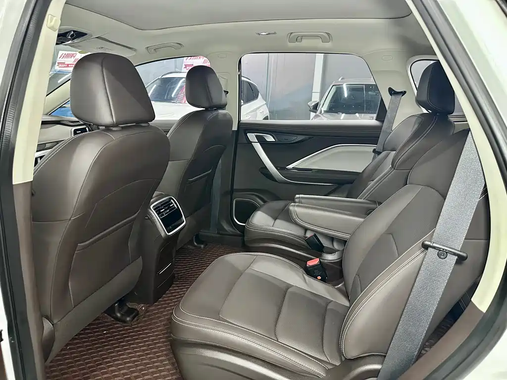 Geely Jia Ji — миниатюра 11