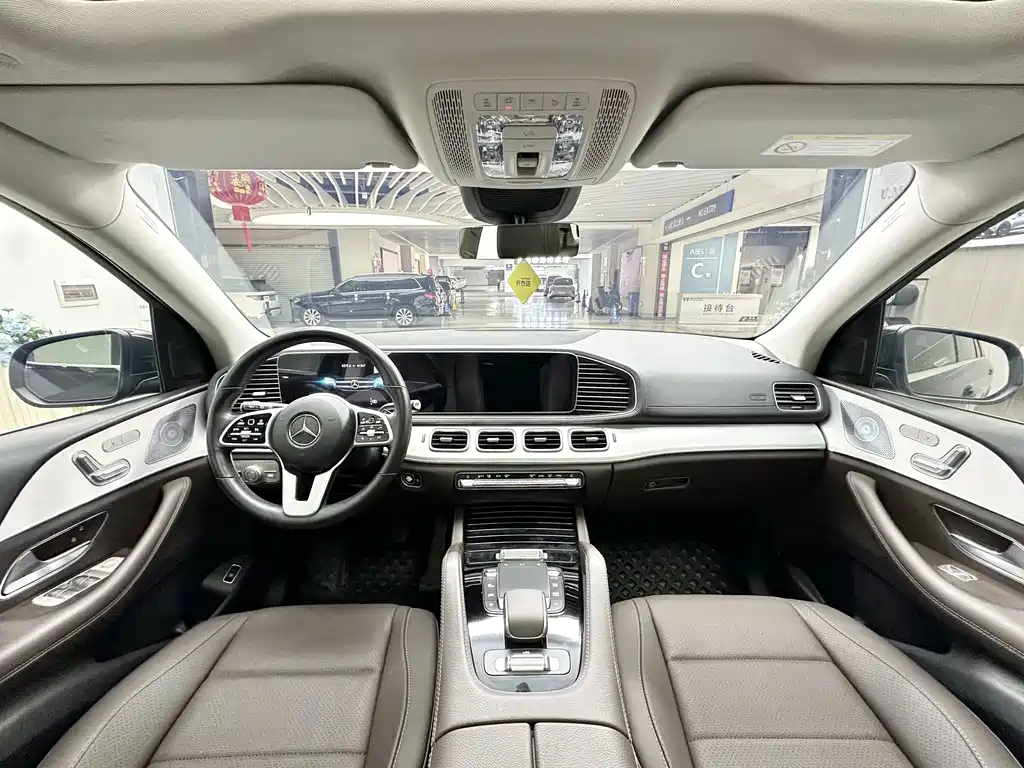 Mercedes-Benz GLE (Import) — миниатюра 9