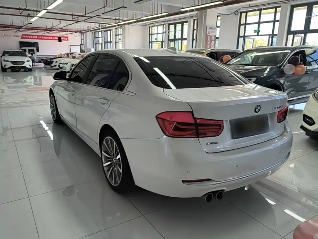 BMW 3 Series — миниатюра 5