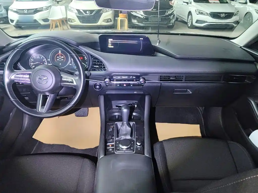 Mazda 3 Axela — миниатюра 10
