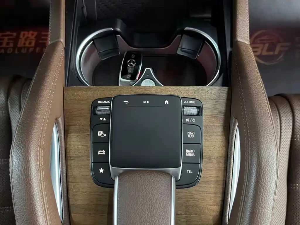Mercedes-Benz GLS — миниатюра 7