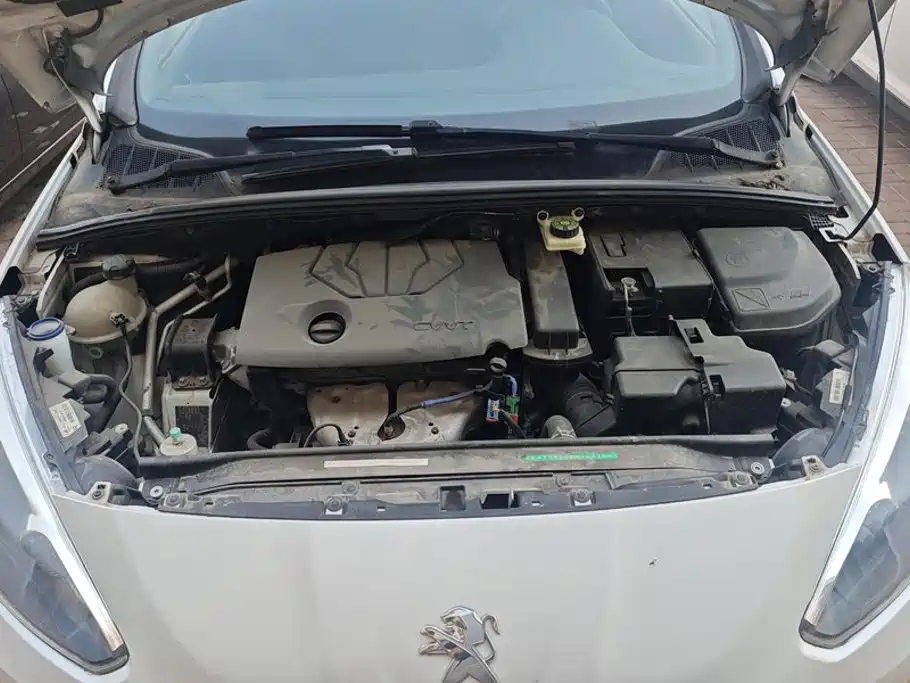 Peugeot 308 — миниатюра 10