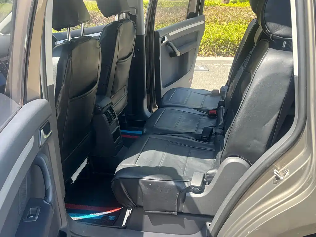 Volkswagen Touran — миниатюра 9