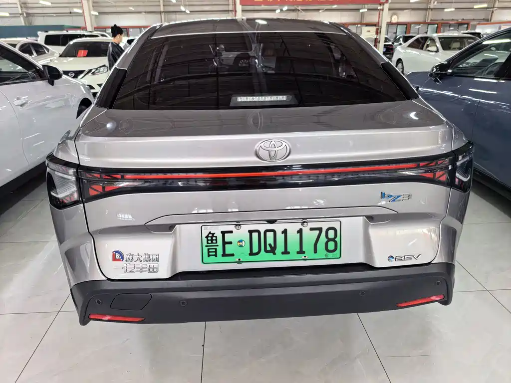 Toyota bZ3 — миниатюра 6