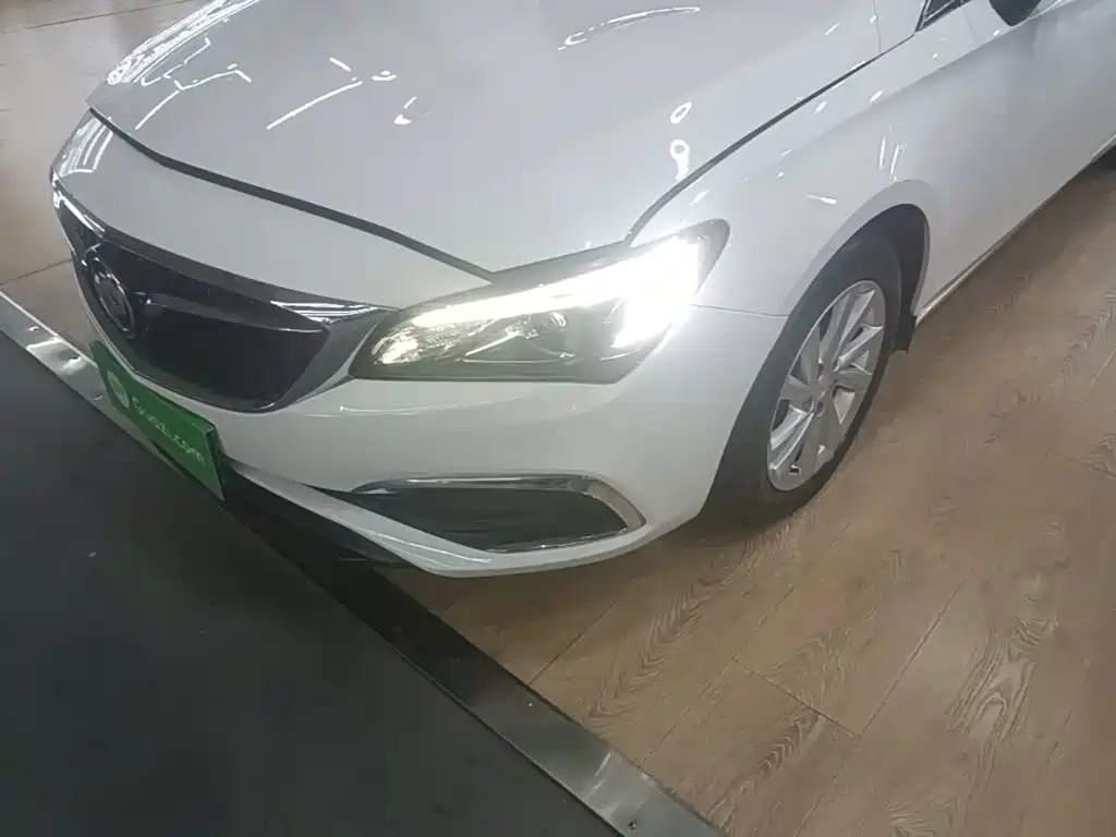 Buick Verano — миниатюра 24