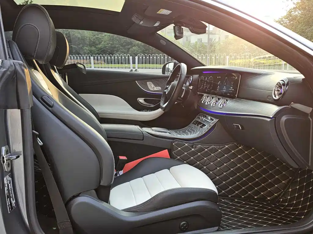 Mercedes-Benz E-Class (Import) — миниатюра 18