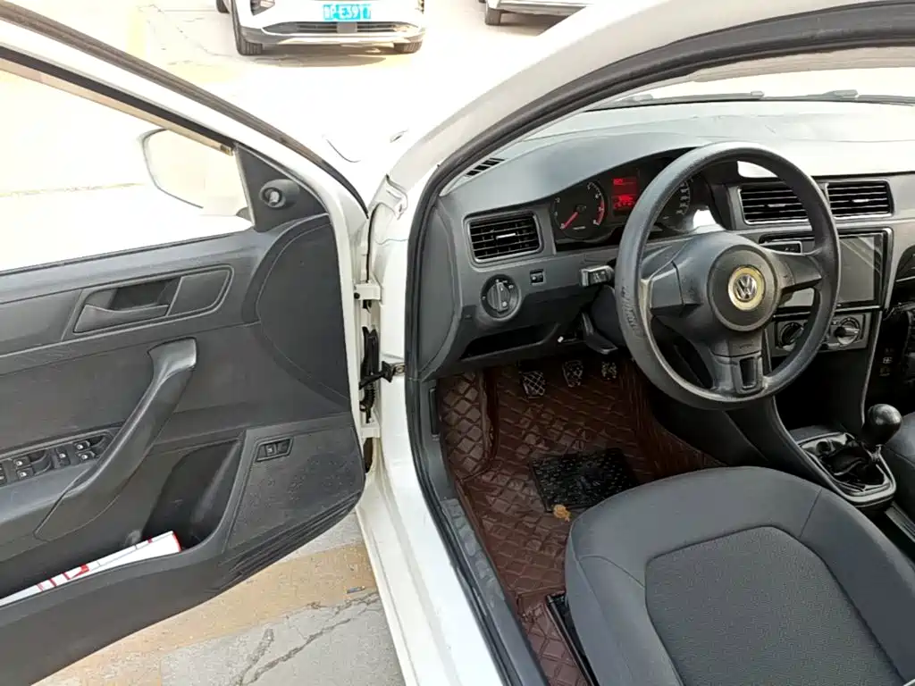 Volkswagen Santana — миниатюра 16
