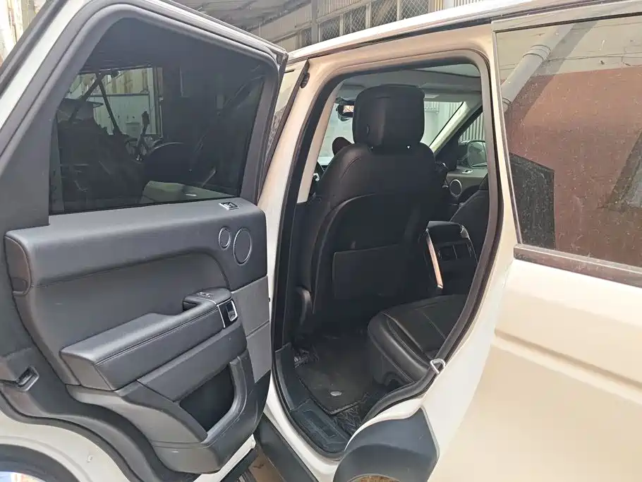 Land Rover Sport — миниатюра 11