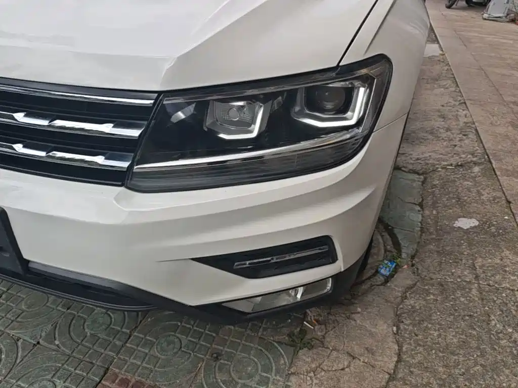 Volkswagen Tiguan L — миниатюра 24