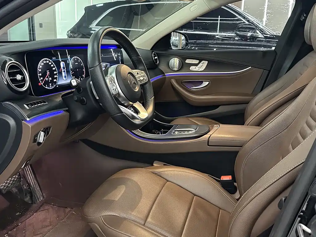 Mercedes-Benz E-Class — миниатюра 3
