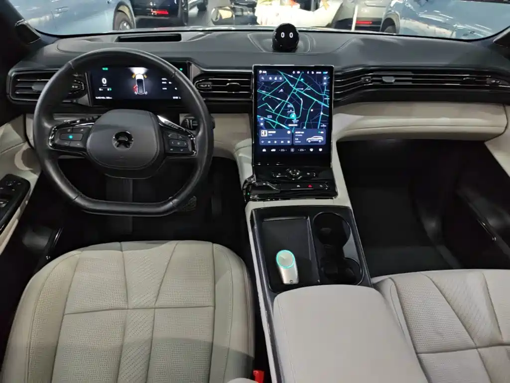 NIO ES8 — миниатюра 10
