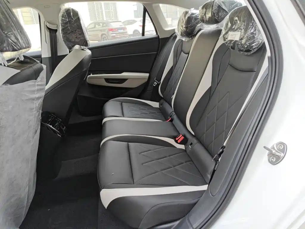 Volkswagen Sagitar — миниатюра 17