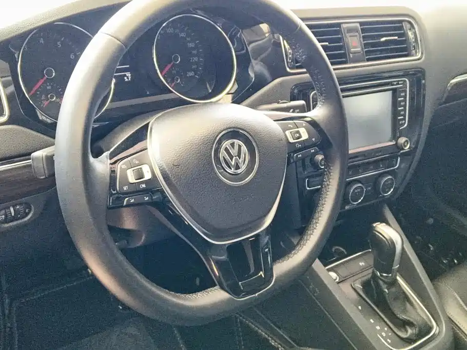 Volkswagen Sagitar — миниатюра 15