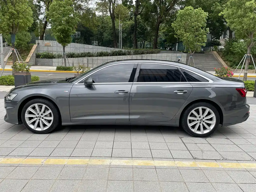 Audi A6L — миниатюра 7