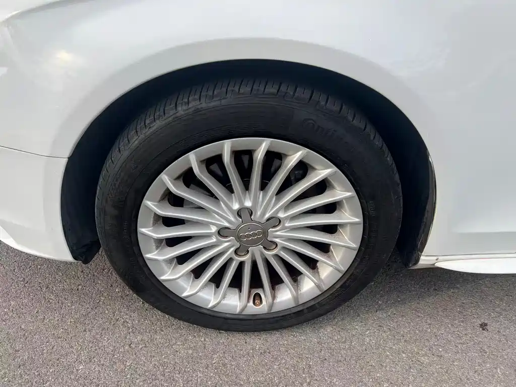 Audi A4L — миниатюра 15