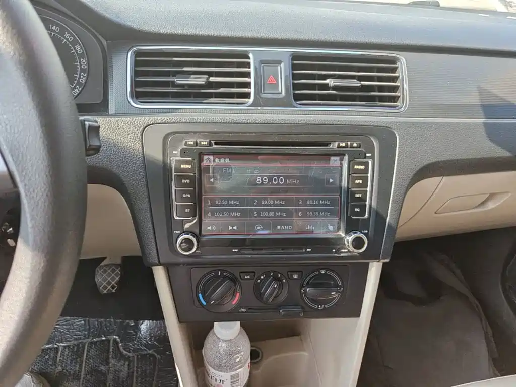 Skoda Rapid — миниатюра 13
