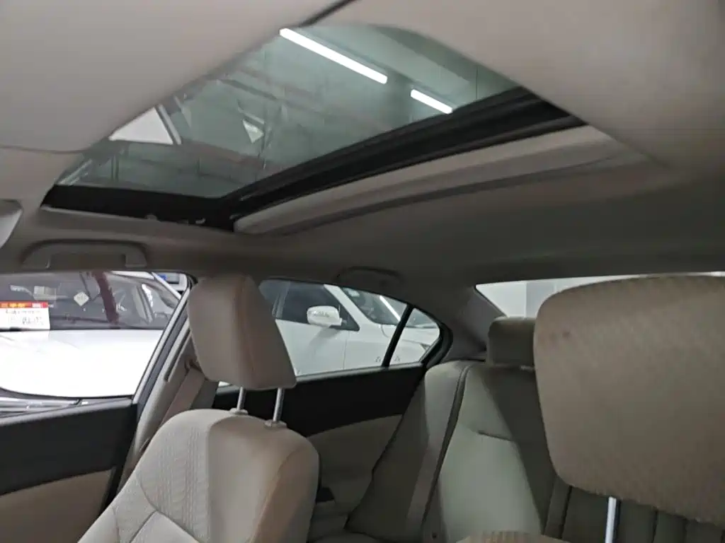 Honda Civic — миниатюра 18