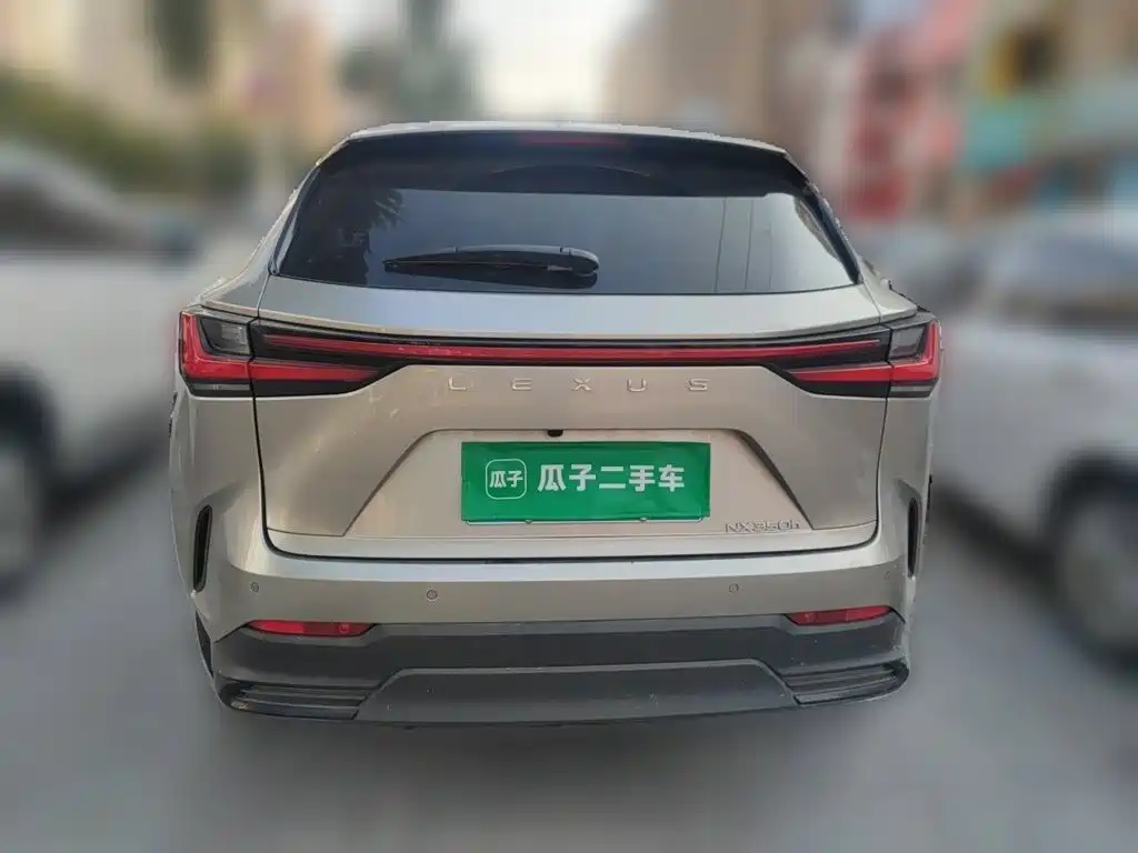 Lexus NX — миниатюра 5