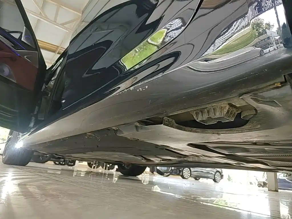 BMW 5 Series — миниатюра 22