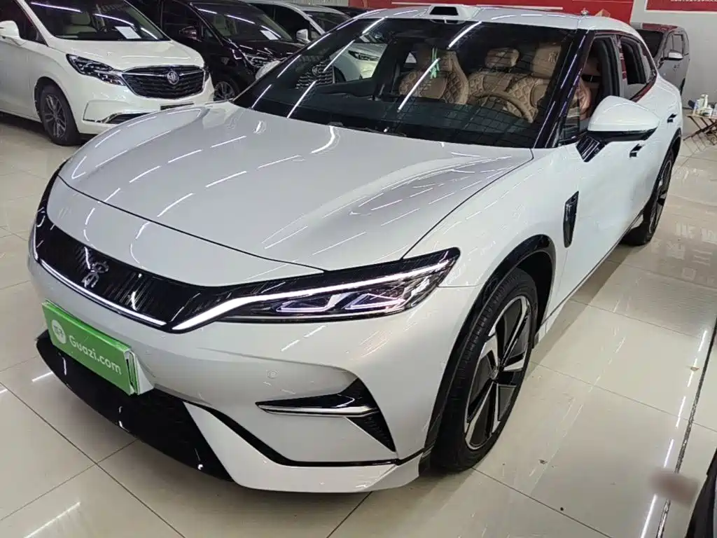 BYD L EV — миниатюра 2