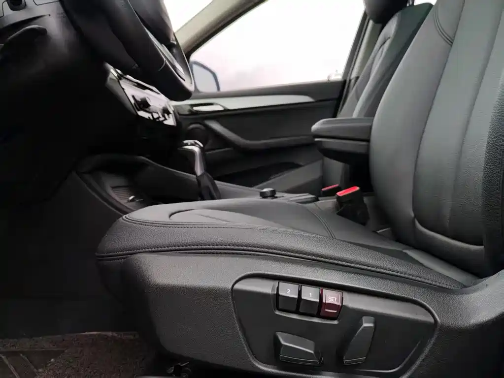 BMW X1 — миниатюра 11