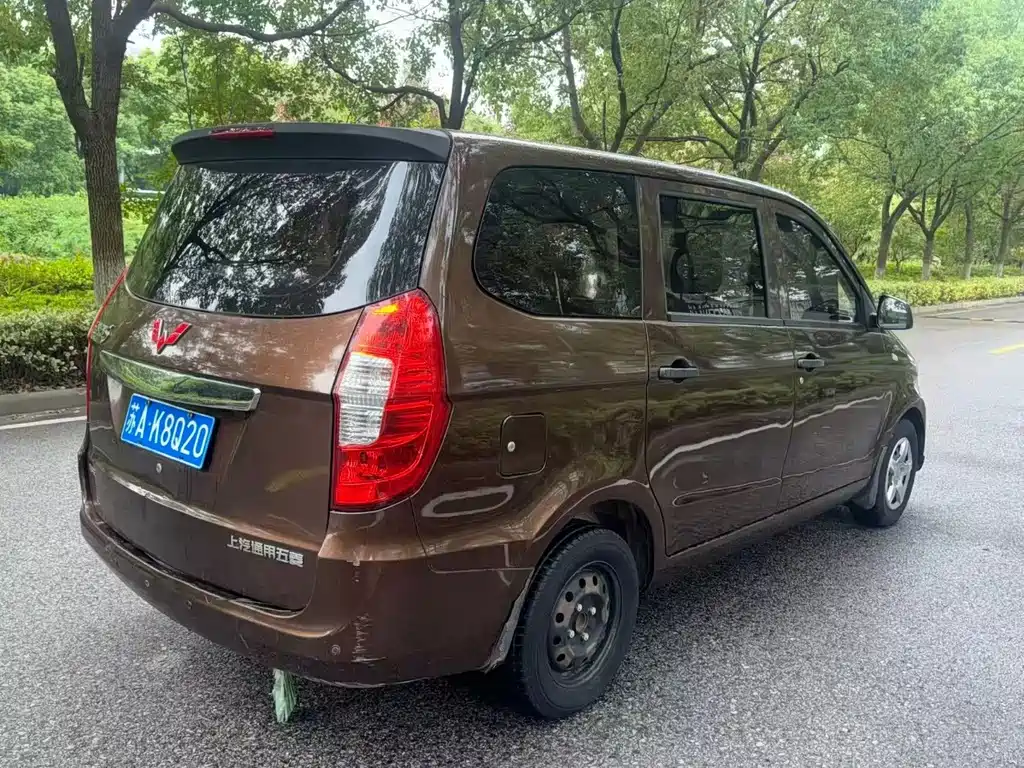 Wuling Hongguang — миниатюра 3