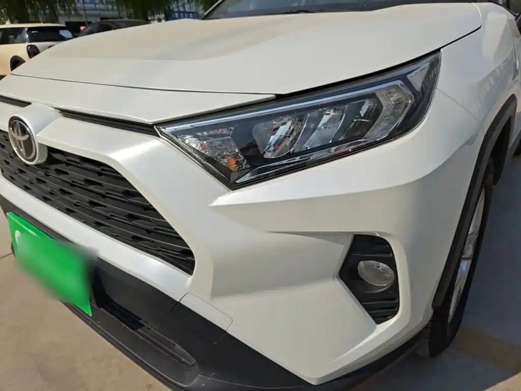 Toyota RAV4 — миниатюра 24