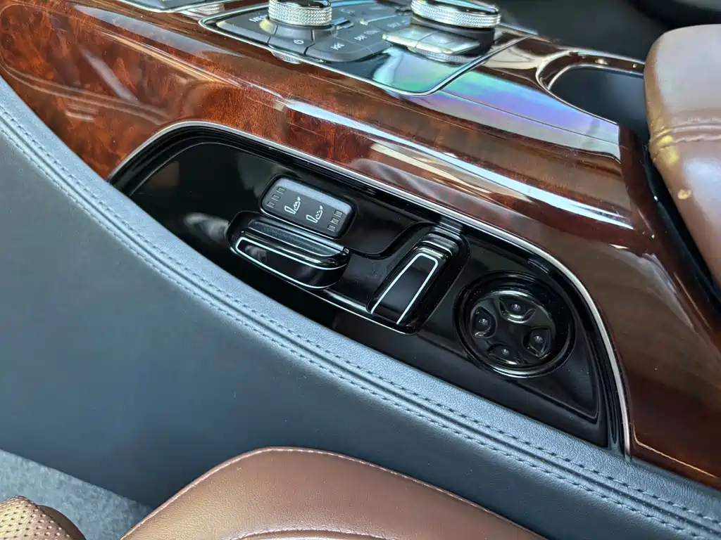Audi A8 — миниатюра 21